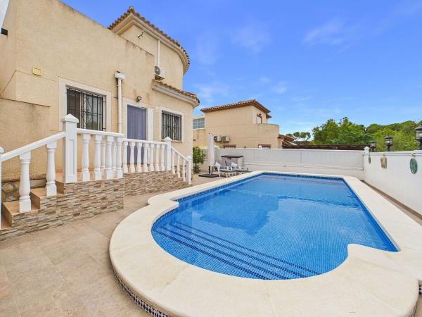 Chalet independiente en venta en Casa o chalet en Calle Esparto, Pinar de Campoverde, Pilar de la Horadada, Pilar de la Horadada
 photo 2