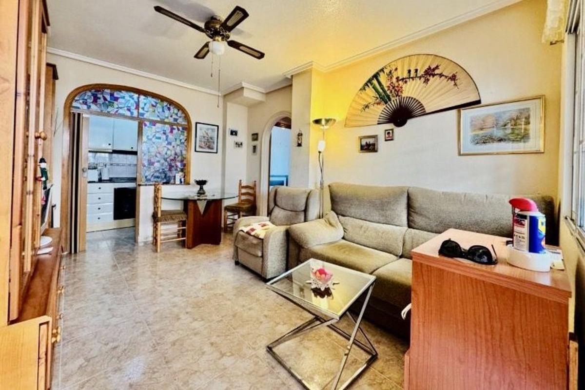 Venta de piso en Piso en Gaspar Perrelló, Torrevieja, Torrevieja
photo 5
