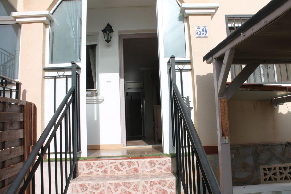 Продажа квартиры на Piso en Calle Cinta, 59, Playa Flamenca, Orihuela, Ориуэла
 photo 3