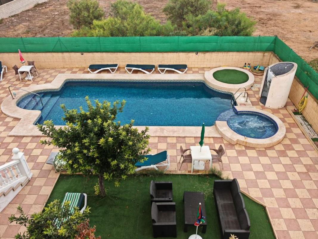 Sale of independent chalet in Casa o chalet en Partida el Arabi, Alfaz del Pi Pueblo-Urbanizaciones, Alfaz del Pi, Alfaz del Pi
photo 1