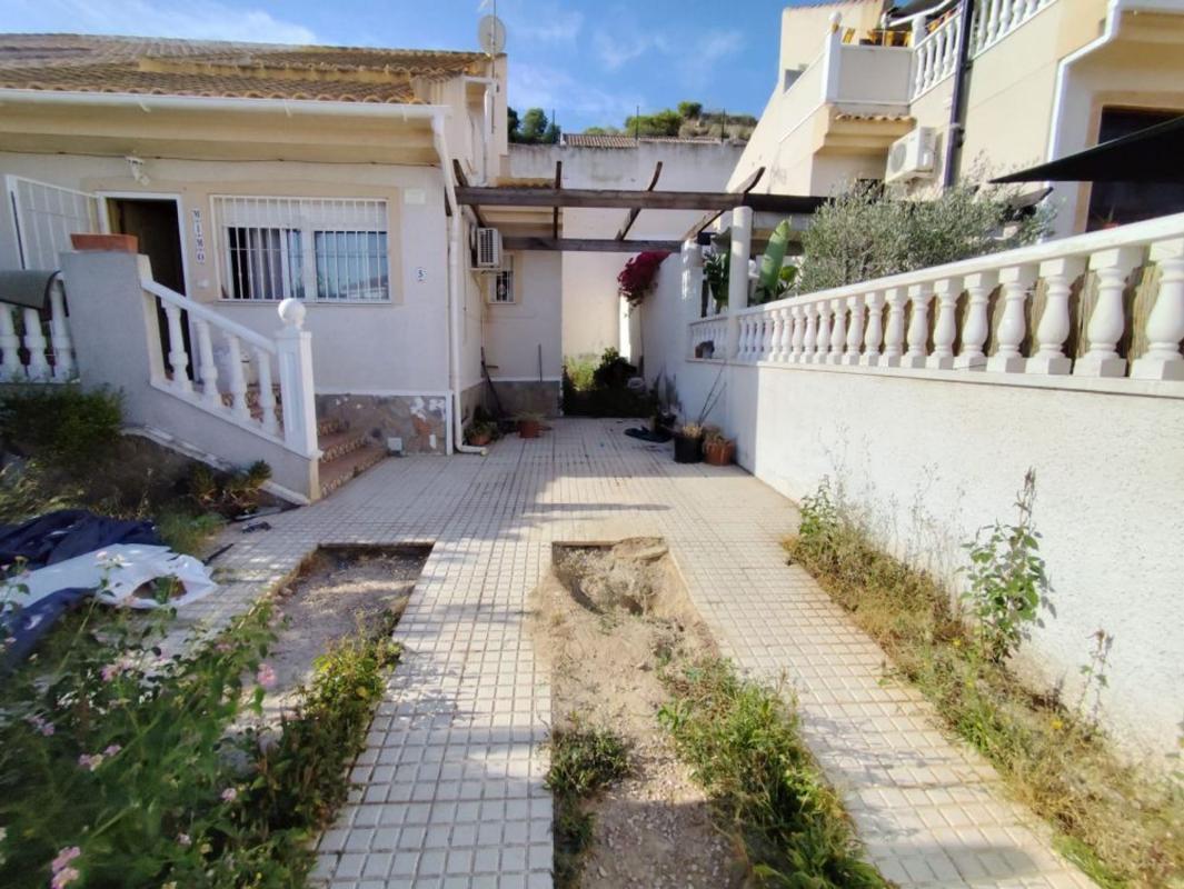 Sale of independent chalet in Casa o chalet en Calle de los Continentes, La Marquesa, Rojales, Rojales
photo 4