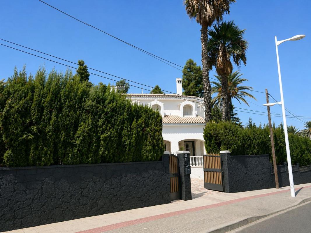 Budynek Mieszkalny o powierzchni 364m2 na sprzedaż w Alicante / Alacant photo 4