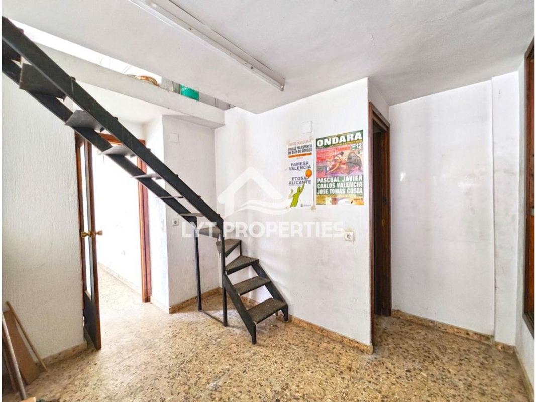 Properties for sale and rent in Spain photo 5