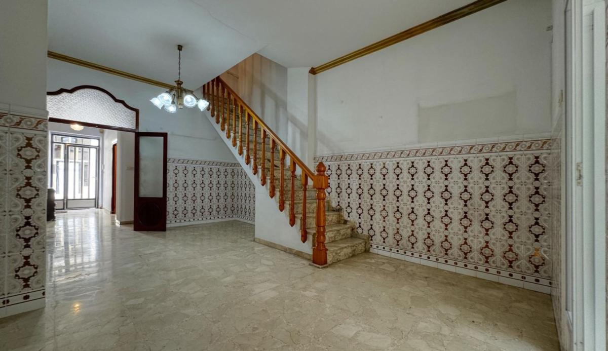 Propiedades en venta y alquiler en España photo 1