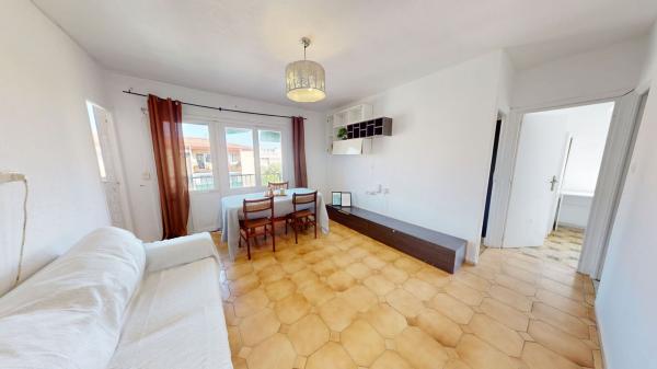 Квартира на продажу на  Piso en General Espartero, Nou Alacant, Alicante / Alacant, Аликанте / Алакант photo 2