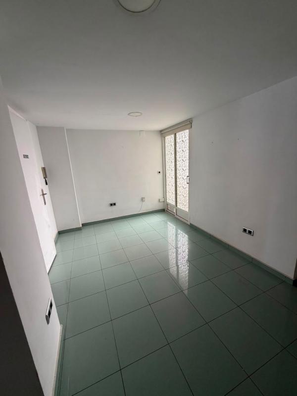 Sale of apartment in Piso en Calle Vicente Chávarri, 6, La Florida, Alicante / Alacant, Alicante
 photo 4
