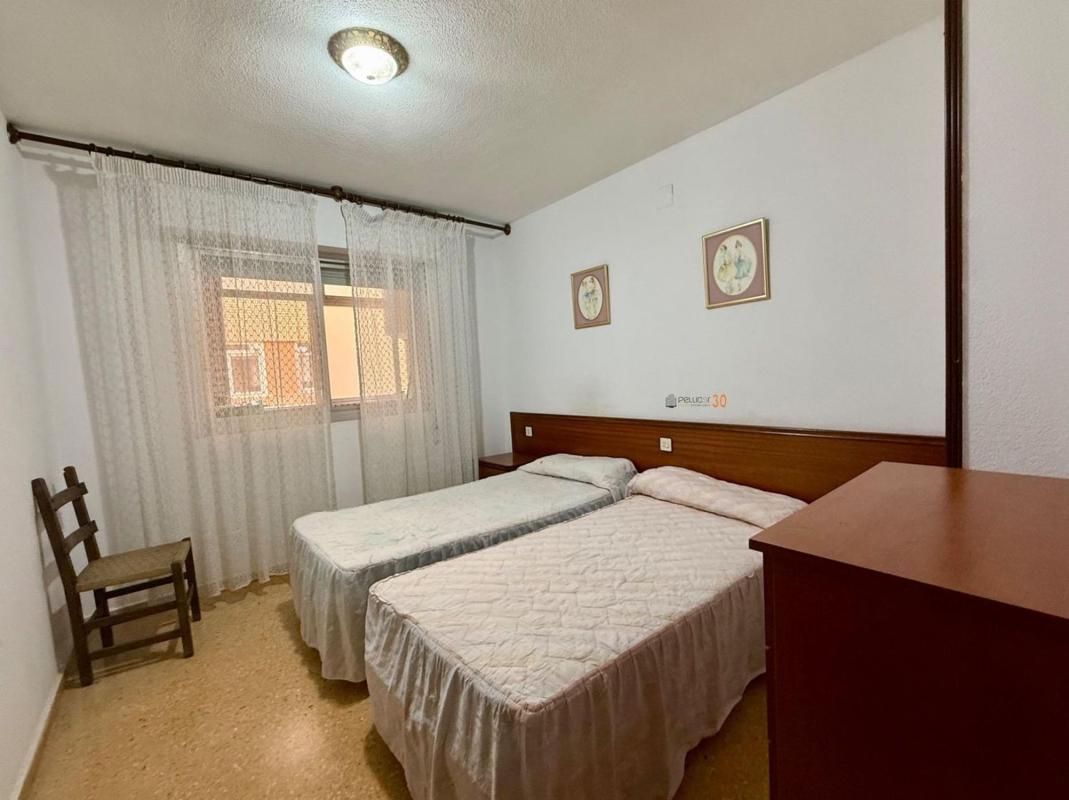 Venta de piso en Piso en Glorieta del Carrascos, Centro Urbano, Benidorm, Benidorm
photo 3