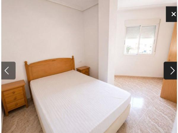 Sprzedaż mieszkania w Piso en Calle Patricio Perez, 100, El Molino, Torrevieja, Torrevieja
thumbnail 3