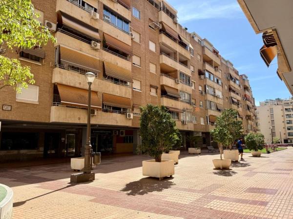 Sprzedaż mieszkania w Piso en Glorieta del Carrascos, Centro Urbano, Benidorm, Benidorm
photo 1