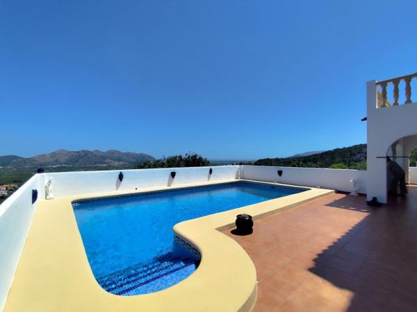 Chalet independiente en venta en Casa o chalet en Orba, Orba
 photo 2
