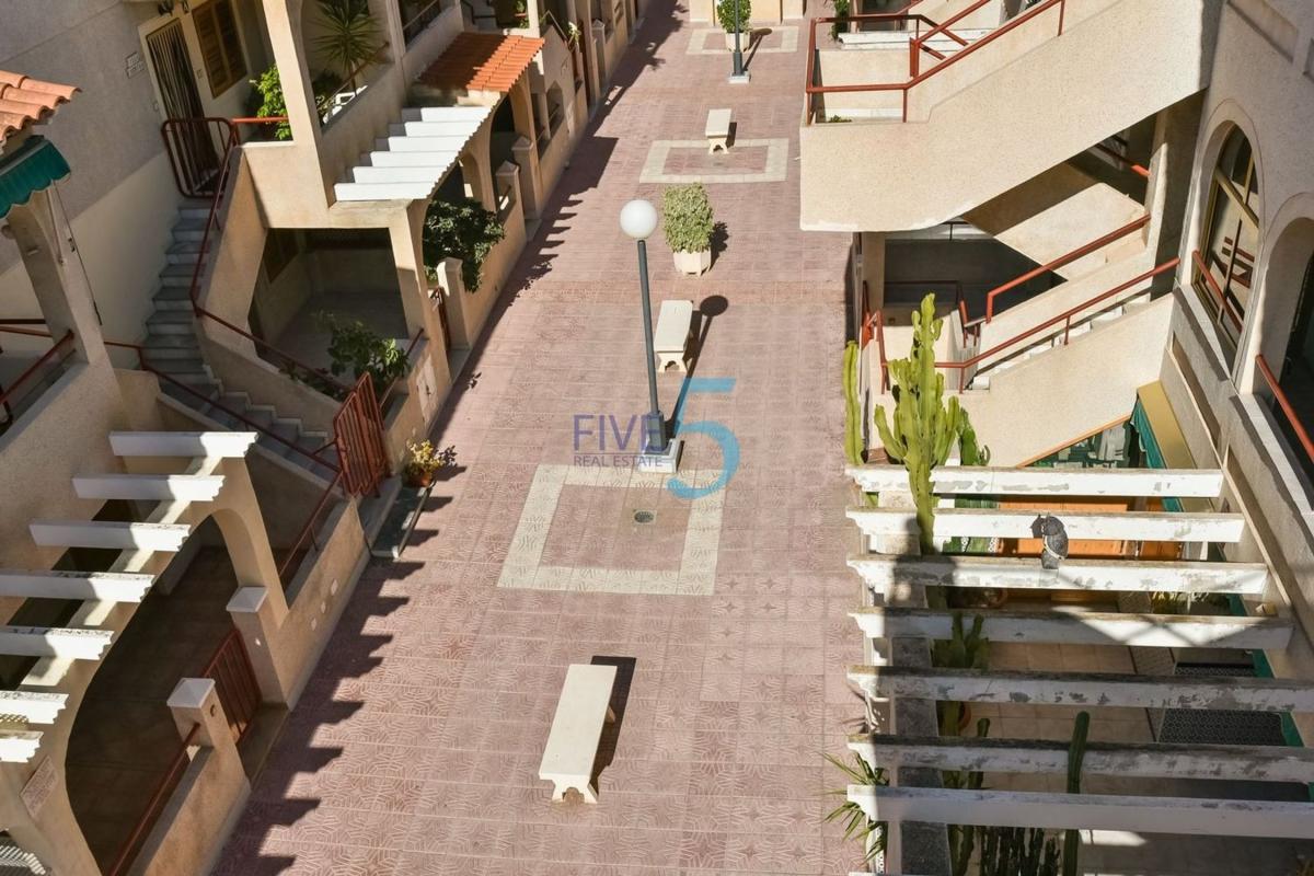 Venta de piso en Piso en El Acequión, Torrevieja, Torrevieja
photo 5