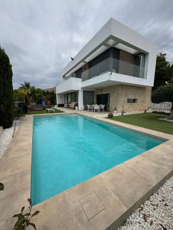 Chalet adosado en Finestrat Pueblo, Finestrat thumbnail 2