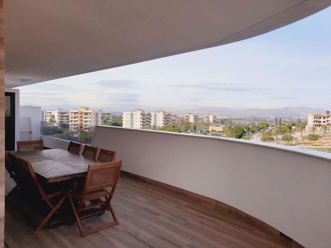 Venta de piso en Piso en Calle Palencia, 2, Arenales del Sol, Elche / Elx, Elche / Elx
photo 2