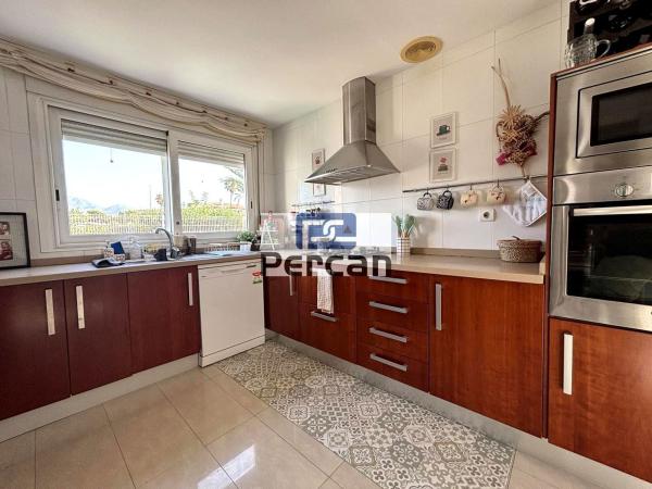 Casa o chalet independiente en Calle Sant Bartomeu, Campello Playa, El Campello photo 1