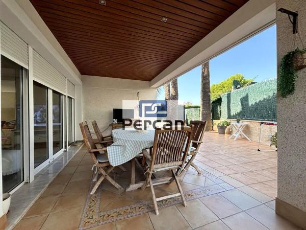 Casa o chalet independiente en Calle Sant Bartomeu, Campello Playa, El Campello thumbnail 2