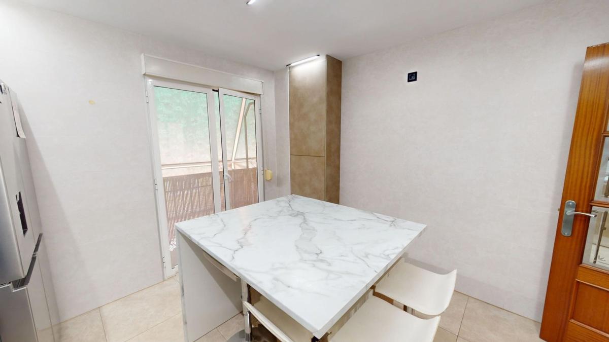 Venta de piso en Piso en Calle Pablo Surra de Garay, Carrús Oeste, Elche / Elx, Elche / Elx
photo 4