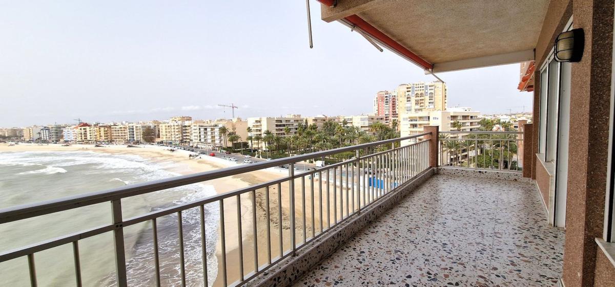 Venta de piso en Piso en Avenida Doctor Mariano Ruiz Canovas, Playa de los Locos, Torrevieja, Torrevieja
photo 1