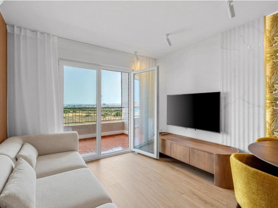 Venta de piso en Piso en Calle Arrecife, 17, Punta Prima, Torrevieja, Torrevieja
photo 5