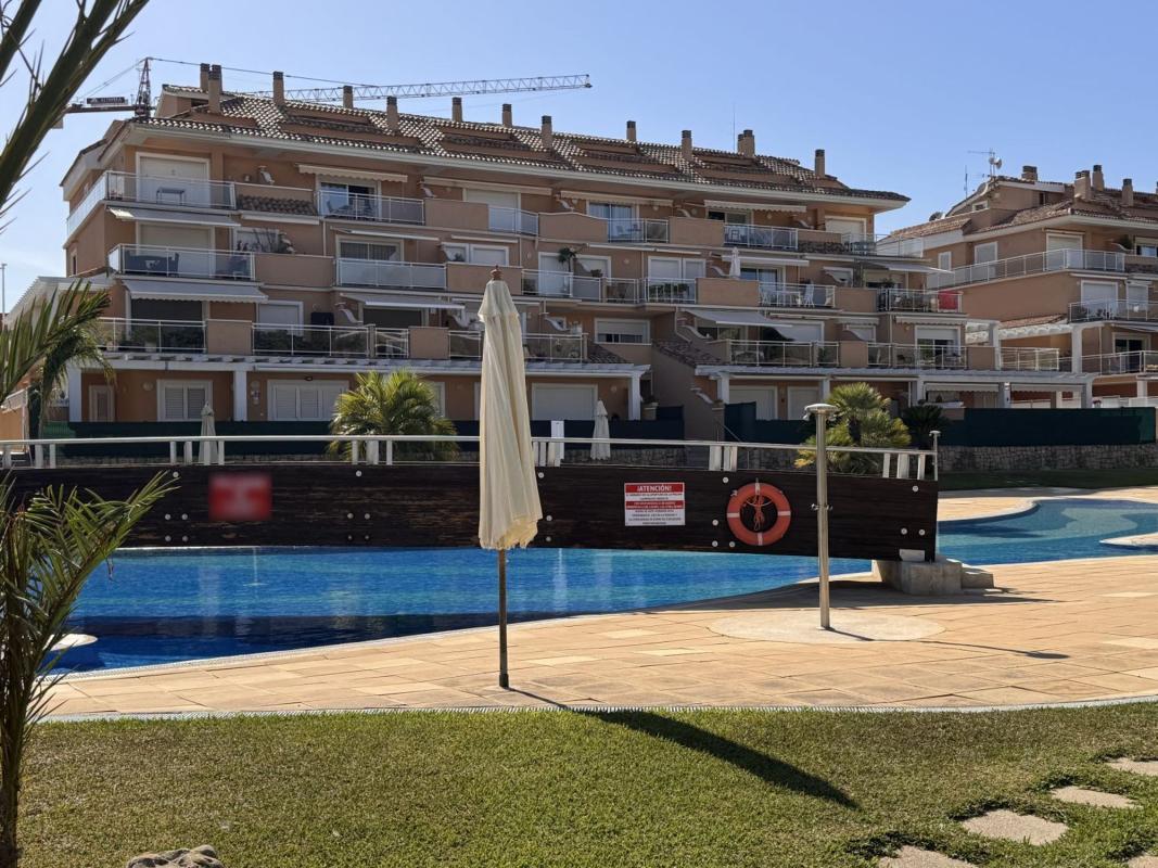 Sale of apartment in Piso en Calle Burdeos, El Arenal, Jávea/Xàbia, Jávea/Xàbia
photo 1
