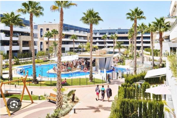 Sale of flat in Piso en Calle Pablo Picasso, 1, Playa Flamenca, Orihuela, Orihuela
thumbnail 2