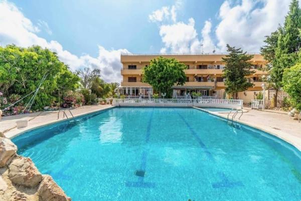 Продажа квартиры на Piso en Avenida Paris, Zona los Frutales, Torrevieja, Торревьеха
 photo 1