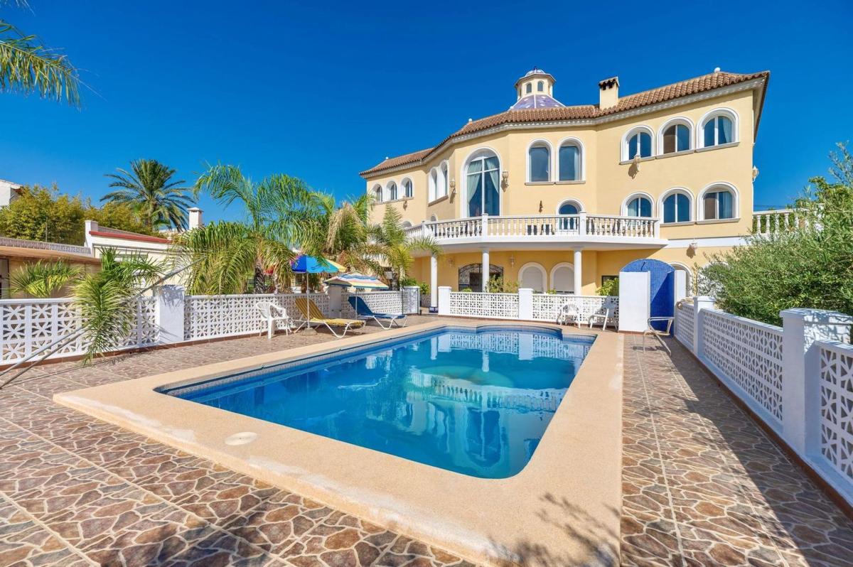 Properties for sale and rent in Spain photo 3