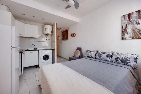 Квартира на продажу в Estudio en Centro - Muelle Pesquero, Torrevieja, Торревьеха photo 2