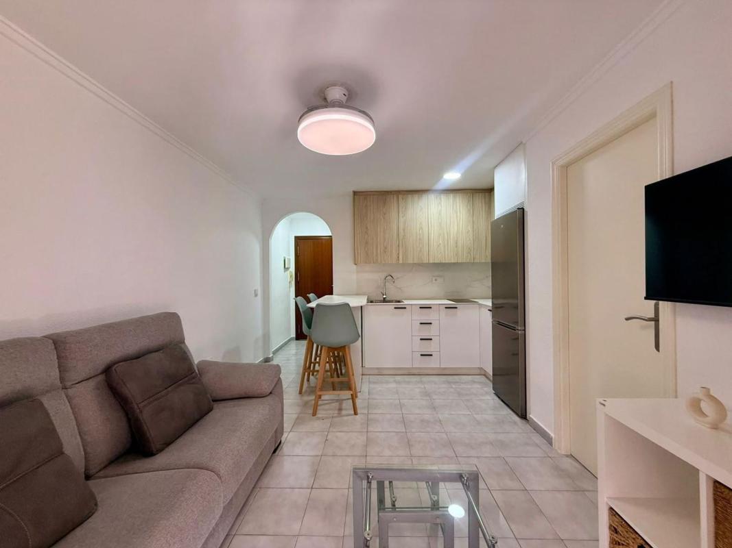 Venta de piso en Piso en Calle Ramón Gallud, 223, Playa del Cura, Torrevieja, Torrevieja
photo 1