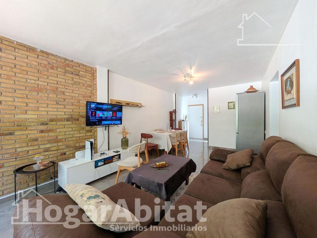 Продажа квартиры на Piso en Calle Pintor Antonio Amorós, Ciudad Elegida, Alicante / Alacant, Аликанте / Алакант
photo 3