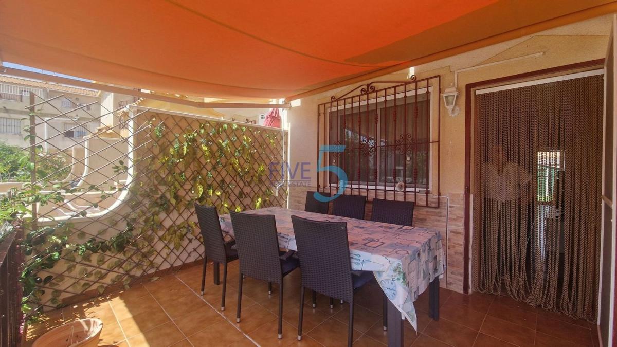 Venta de chalet independiente en Casa o chalet en Torre de la Horadada, Pilar de la Horadada, Pilar de la Horadada
photo 5