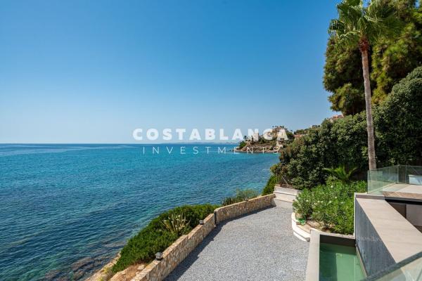 Chalet independiente en venta en Casa o chalet en Avenida d'Amèrica, Pueblo Español - Coveta Fumá, El Campello, El Campello
photo 1