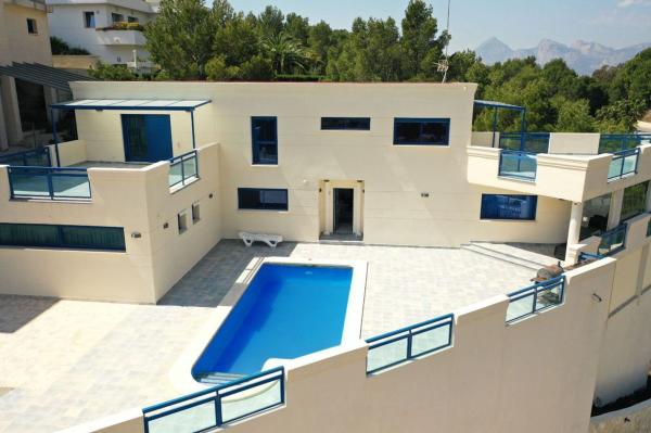 Chalet wolnostojący na sprzedaż w  Casa o chalet en Altea la Vella, Altea, Altea photo 2