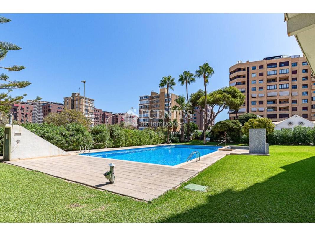 Продажа квартиры на Piso en Playa de San Juan, Alicante / Alacant, Аликанте / Алакант
photo 1