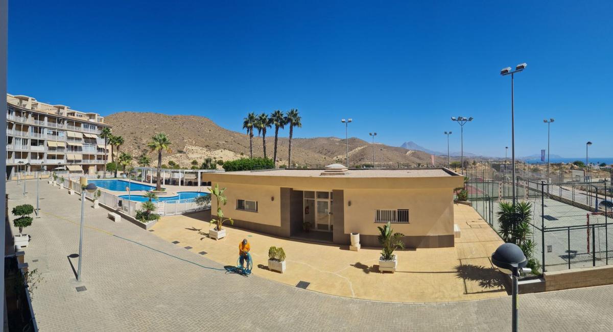Venta de piso en Piso en Calle de la Xorutella, Pueblo Acantilado - Lanuza, El Campello, El Campello
photo 3