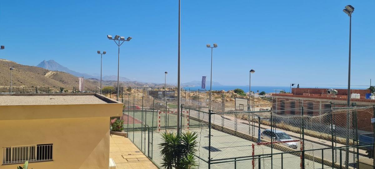 Venta de piso en Piso en Calle de la Xorutella, Pueblo Acantilado - Lanuza, El Campello, El Campello
photo 5