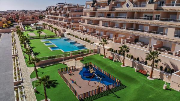Venta de piso en Los Balcones - Los Altos del Edén, Torrevieja
thumbnail 2