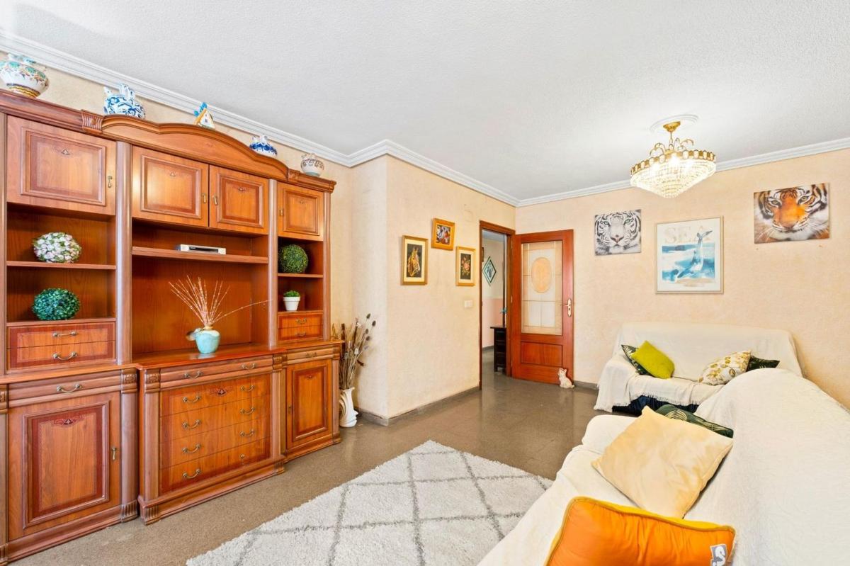 Продажа квартиры на Piso en Calle Devesa, Altozano, Alicante / Alacant, Аликанте / Алакант
 photo 3