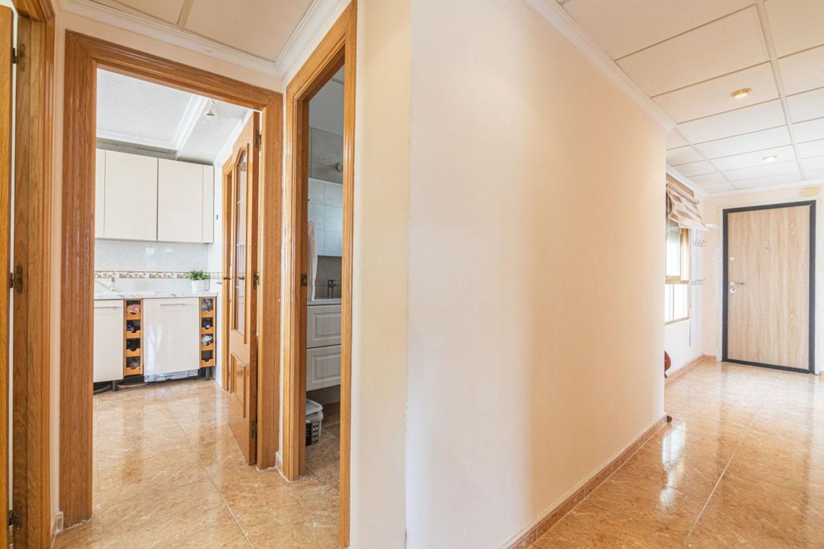 Продажа квартиры на Piso en Ramon y Cajal, Centro, Santa Pola, Санта Пола
photo 2