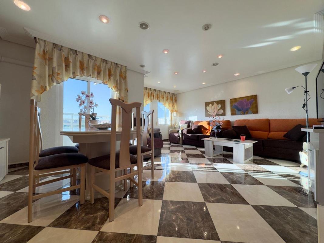 Venta de piso en Piso en Calle Emilio Hernández Selva, Toscar, Elche / Elx, Elche / Elx
photo 2