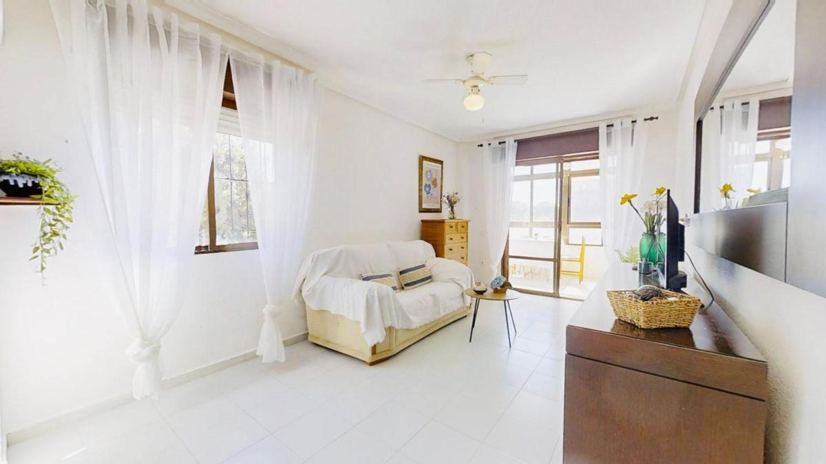 Venta de estudio en Estudio en Avenida Robleda, 8, La Siesta - El Salado - Torreta, Torrevieja, Torrevieja photo 1