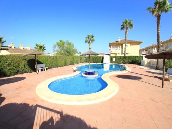 Chalet pareado en Calle Teide, Benijofar thumbnail 3