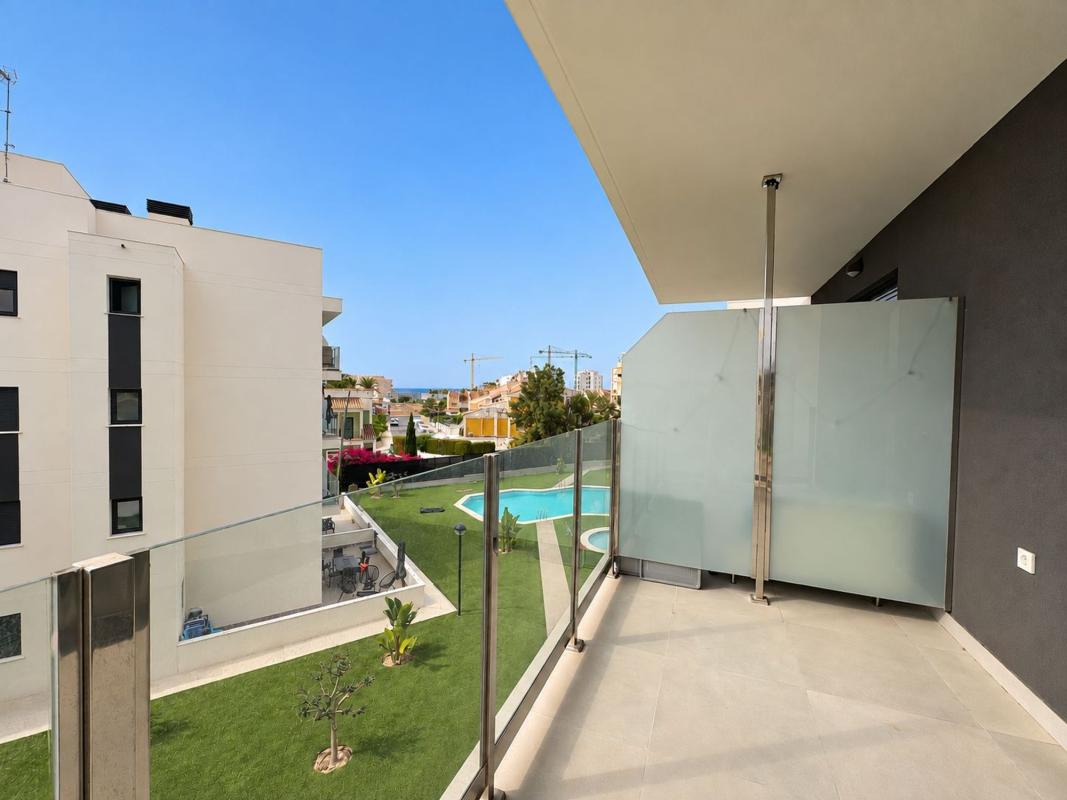Sale of apartment in Piso en Calle Confrides, 111, Plans - Gasparot, La Villajoyosa / Vila Joiosa, La Villajoyosa / Vila Joiosa
photo 3