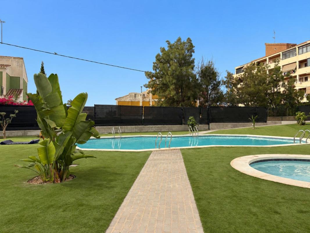 Sale of apartment in Piso en Calle Confrides, 111, Plans - Gasparot, La Villajoyosa / Vila Joiosa, La Villajoyosa / Vila Joiosa
photo 4