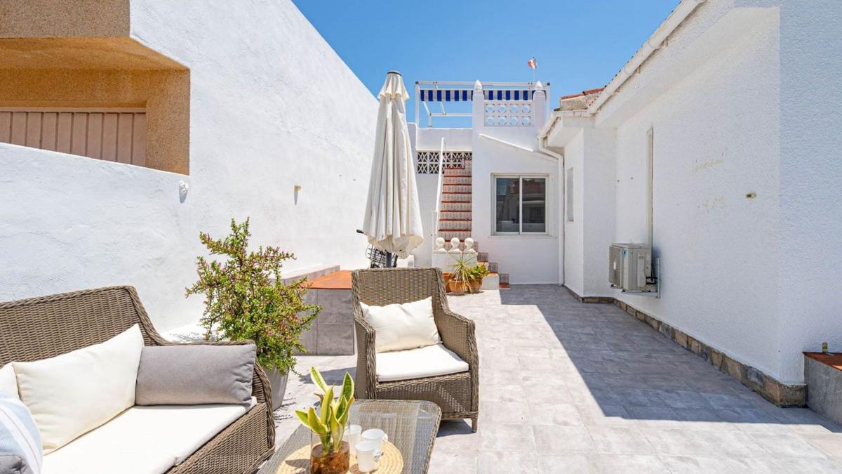 Properties for sale and rent in Spain photo 2