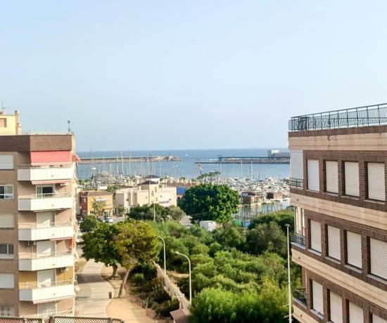 Ático en venta en  Ático en Puerto Deportivo, Torrevieja, Torrevieja photo 1