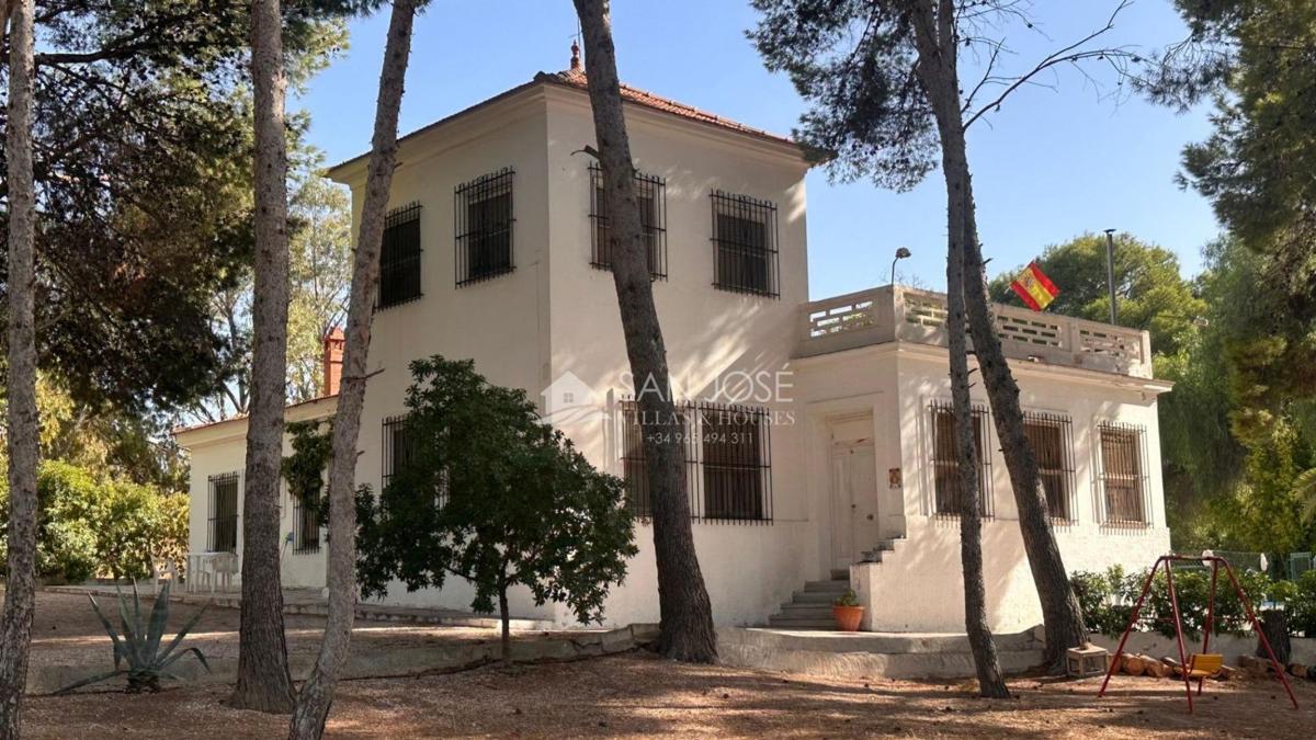 Propiedades en venta y alquiler en España photo 1