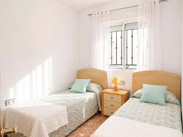 Sale of flat in Piso en Zona Lago - Los Almendros, Orihuela, Orihuela
 photo 1