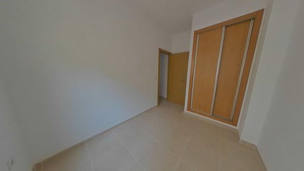 Venta de piso en Piso en Calle de Pedro Lorca s/n, Las Piscinas Naturales, Torrevieja, Torrevieja
 photo 4