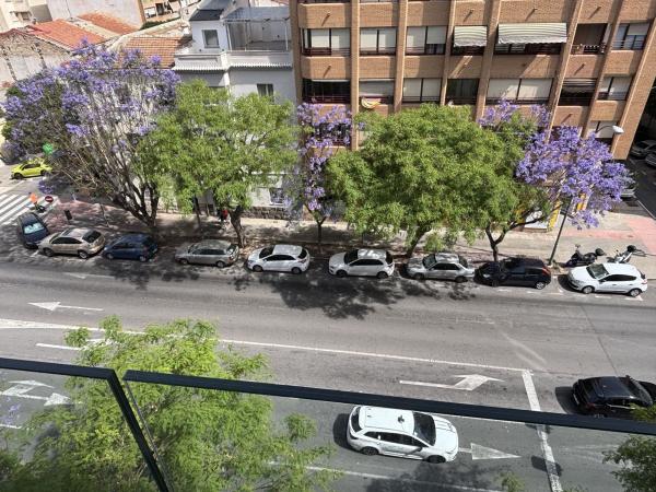 Sale of flat in Piso en Avenida del Catedrático Soler, 25, Benalúa, Alicante / Alacant, Alicante
thumbnail 2