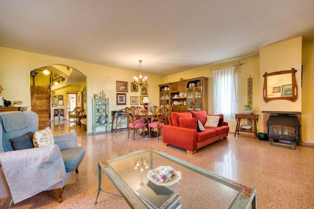 Properties for sale and rent in Spain photo 1